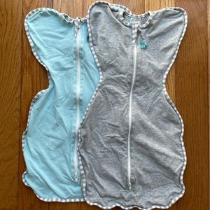 Love To Dream Swaddles. Size SMALL (8-13lbs). Used. Good condition.